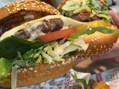 -The Habit Burger Grill 哈比特汉堡(复兴soho店)