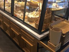 面包甜点陈列柜-多乐之日(和平伊势丹店)