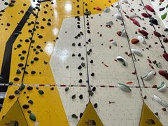 -问山MountQuest攀岩馆