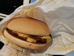 双层吉士汉堡-麦当劳(王家湾步步高餐厅)