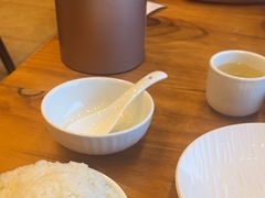 -侬佳蒸菜馆(听潮店)