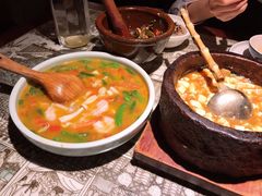 虾仁鸡汤豆腐-绿茶餐厅(光谷世界城步行街店)
