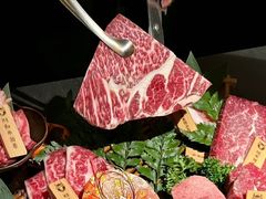 -铭牛烧肉·和牛海鲜自助(高新月牙湖店)