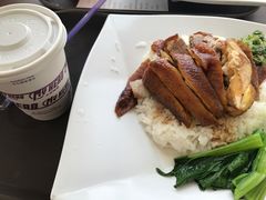 油鸡拼烧鹅饭-太兴烧味餐厅(香港机场店)