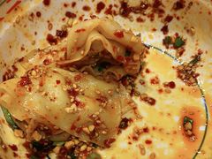 -八二小区抄手(龙湖上城天街店)