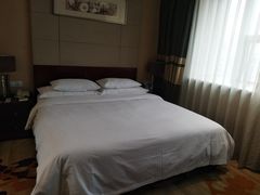 -成都瑞城名人酒店