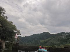 -龙井峡漂流