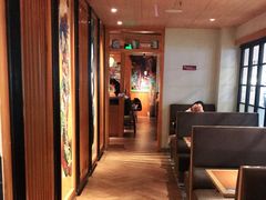 卡座-仓桥家·焗寿司·锅物(光谷步行街店)