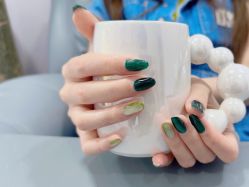 -秀色美甲美睫纹绣护肤