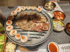-草家酱蟹炭火烤肉店(珲春南路二店)