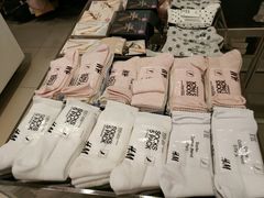 -H&M(鹏欣水游城店)