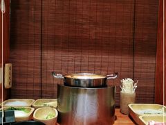 -独食火锅·半米屋台(直营总店)