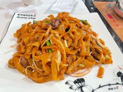 干炒牛河-稻香酒家·34年老字号·港式粤菜(汉街店)