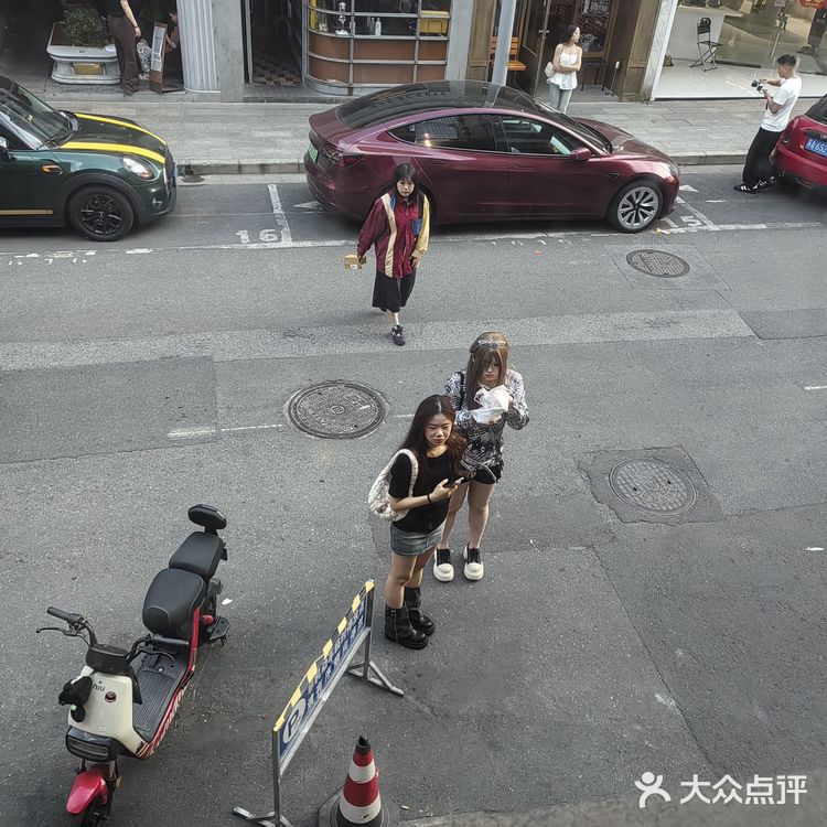 南京醉红酒吧街 吃啥 吃关东煮 早点南京甜点