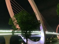 -南京眼步行桥