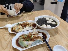 -三身人金新肠粉(丹霞店)