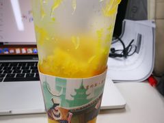 -奈雪的茶(亨特国际广场店)