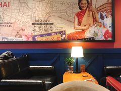 -西西弗书店&矢量咖啡(凯德晶萃广场店)