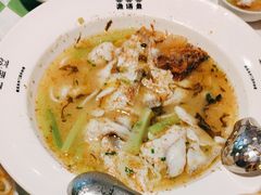 -渔语鱼酸菜鱼新川菜(来福士店)