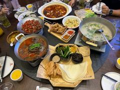 -丁里羊肉小镇(天鹅湖总店)