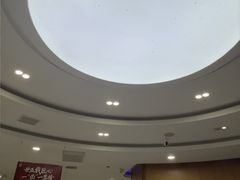 -雅悦齿科(顾村公园店)