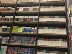 -钟书阁(群光广场店)