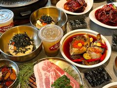 -草家酱蟹炭火烤肉店(珲春南路一店)