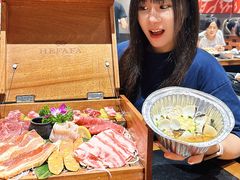 -何发发和牛烧肉·鳗鱼榴莲放题自助(乐峰广场店)