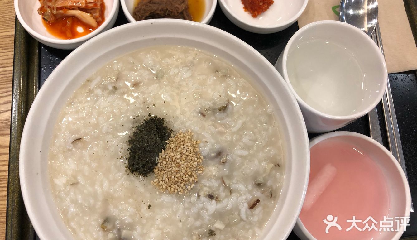 在明洞吃了几次“假本粥