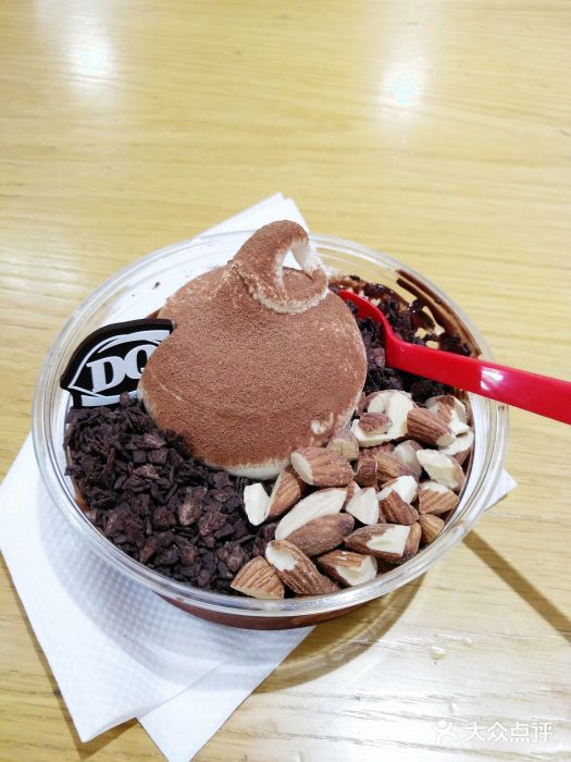 dq(嘉兴八佰伴店)巧克力巴旦木拌拌碗图片