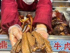 -老鼎万春卤菜(五代传承创始老店)