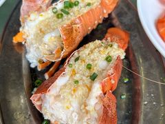 -三亚火车头万人海鲜广场