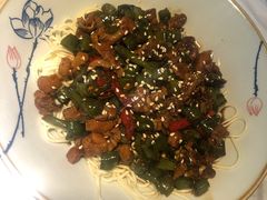 小公鸡爱上面-轻捞慢起面馆(新世界百货店)