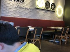 大堂-必胜客(WOW贺州灵峰店)
