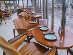 靠窗位-城市露台景观餐厅(淮海路店)