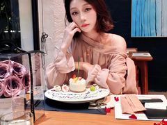 -Mark&Mars Restaurant