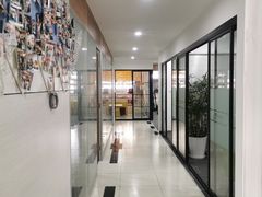 -ME Marvel English 麦迩威英语(万象城校区)