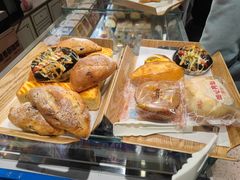 -Caidie Bakery采蝶轩(百越店)