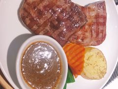 -斗牛士牛排餐厅(嘉里汇店)