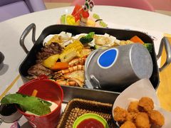 -水桶王国主题餐厅·聚会·生日派对·亲子活动·家庭套餐(亚龙湾希尔顿店)