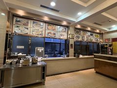 自助取餐区-相聚青山餐厅(阎河路店)