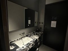 -万泊酒店(长沙五一广场国金中心店)