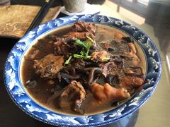 柴鸡炖蘑菇-中国马镇·满族八大碗(美食街店)