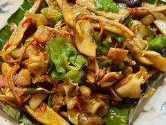 -阿山卓·野生菌火锅·纳西火塘烤肉