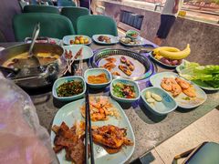 -金滏山烤肉·海鲜·火锅自助餐厅(襄阳万达店)
