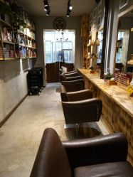 烫染区-MONE美发沙龙