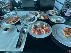-澳门旅游塔360°旋转餐厅