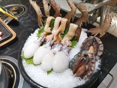 -红鼎豆捞·非遗鲍皇汤火锅(宝丰路店)