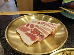 -臻牛烤肉