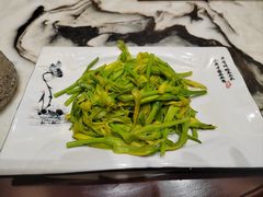 -蔼若春.传承三十年云南菜(金碧公园店)